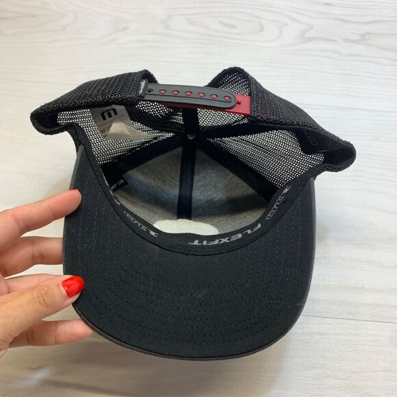 Travis Matthew Golf Hat FlexFit Tech 110 Gray Trucker Mesh Snapback Baseball Cap - Picture 7 of 9